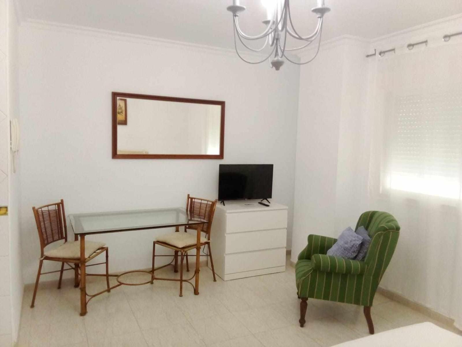 Coqueto Estudio En Calle Vela 베날마데나코스타 객실 사진